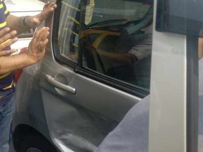 Aaditya Thackeray's car involved in accident in Kalanagar