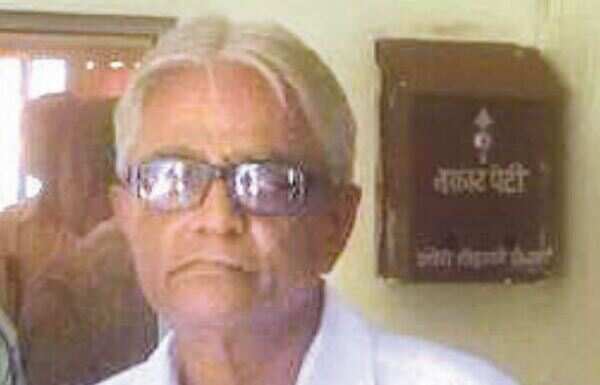 Fake ticket checker caught at Andheri railway station