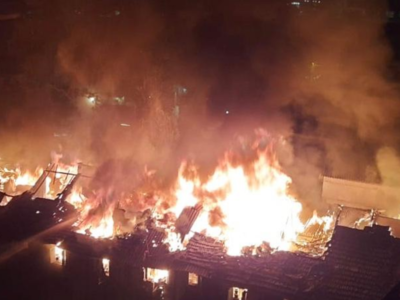 Major fire breaks out in Kurla West; four fire engines rushed to the spot