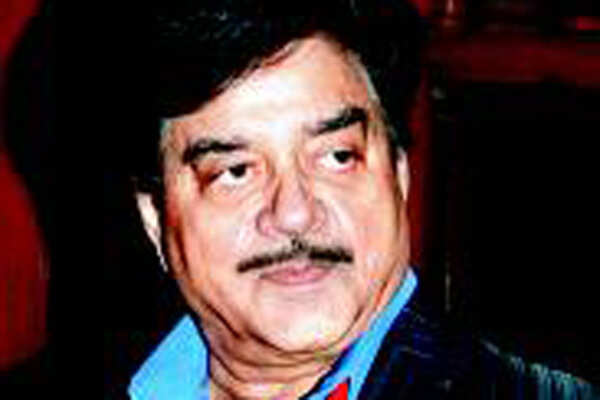 Shatrughan Sinha moves to a new house
