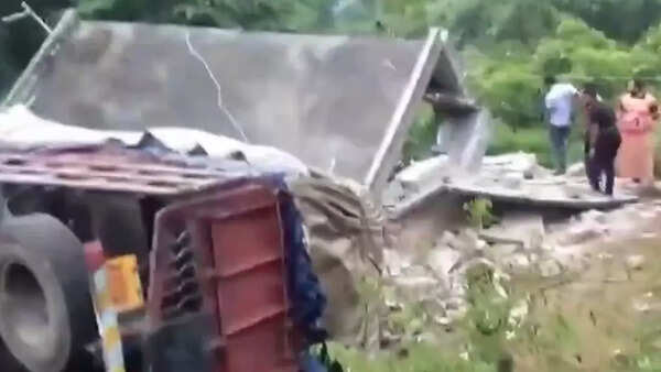 Watch: Four injured after truck crashes into house in Kerala
