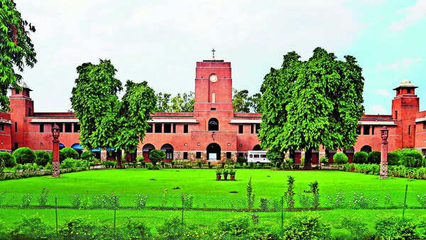 DU to Stephen’s: Scrap outgoing principal’s absorption as professor