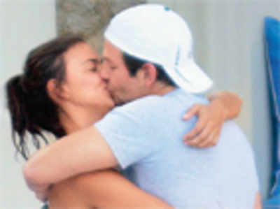 Bradley and Irina get cosy in Italy