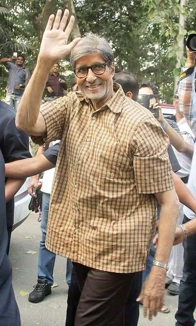 Dad’s the way for Bachchan