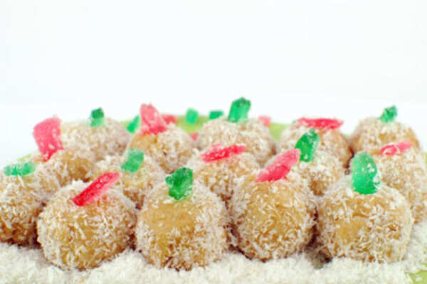How to make yummy til laddoos at home
