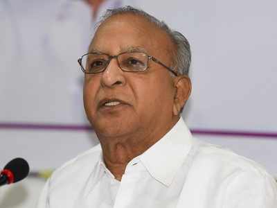 Veteran Congress leader Jaipal Reddy cremated with state honours in Hyderabad