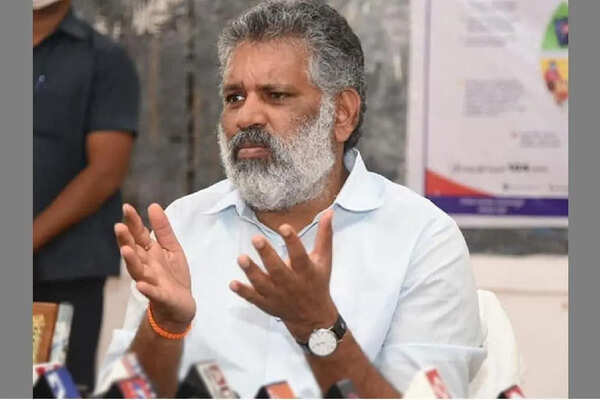 AP liquor scam: Chevireddy’s family appears before ED
