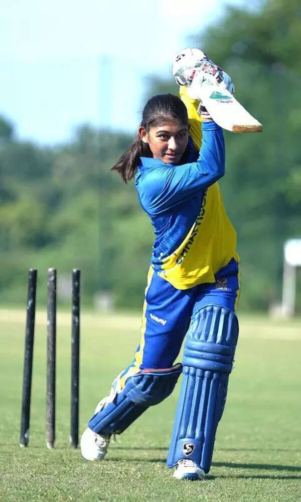 All guns blazing: CG women dominate with 4 straight wins