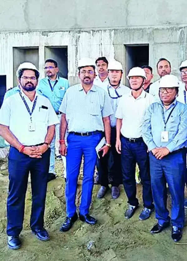 Expedite construction of terminal bldg, ATC tower at Donyi Polo, says min