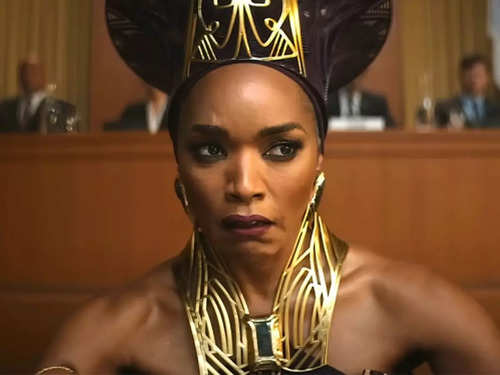 Angela Bassett wins the Golden Globe for her act of Queen Ramonda in 'Black Panther: Wakanda Forever'