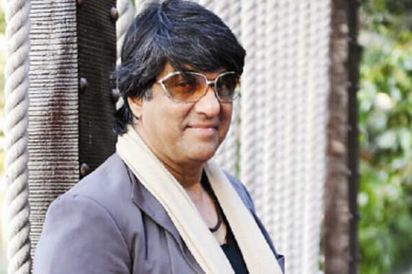 SRK’s personality is not fit for a superhero: Mukesh Khanna