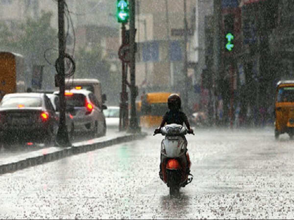 Heavy showers drench Hyderabad, more rain in next 48 hours