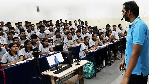 Why did 22 Kota students end their life this year?