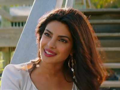 Priyanka Chopra: Baywatch: Priyanka Chopra dazzles in international trailer