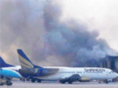 28 dead in Karachi airport assault