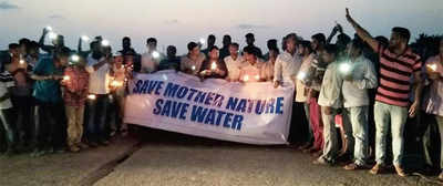 Mangaluru | Candle march to save Gurupur’s fish