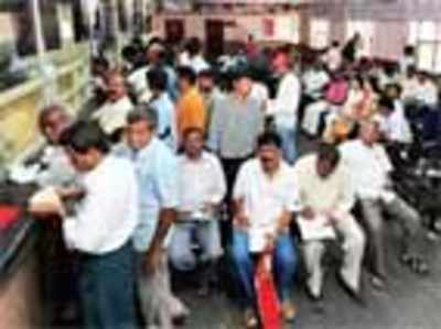 Are railway reservation counters on the way out?