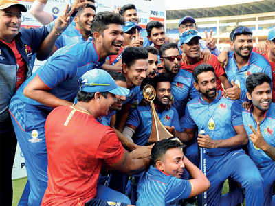 Mumbai beat Delhi by 4 wickets in tense chase to win Vijay Hazare Trophy
