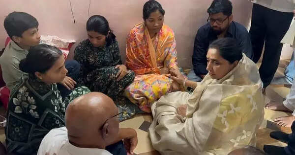 We are from same family now, Sunetra tells widow of Ajit Pawar’s security officer