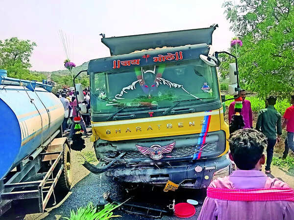 Woman, son charred to death as car catches fire after crash