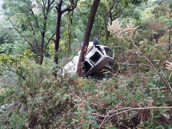 11 killed, 2 injured in 2 road accidents in Uttarakhand within 24 hours