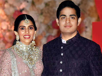 Celebrations at Ambani residence: Shah Rukh Khan, Alia Bhatt, Ranbir Kapoor to Priyanka Chopra: B-Town celebrities attend Akash Ambani and Shloka Mehta's special day