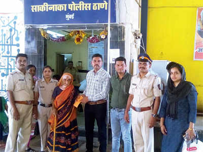 Mumbai policeman helps 65-year-old get a roof over her head