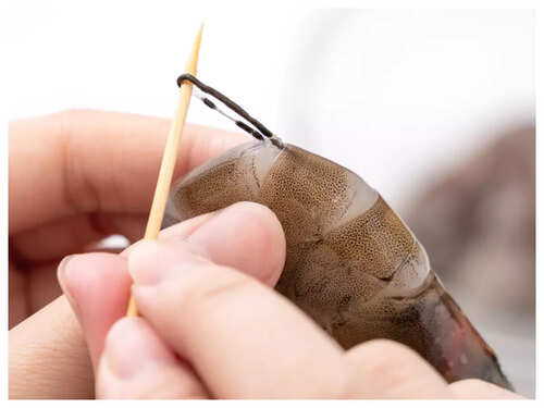 What happens when you consume prawn veins? How to remove them?