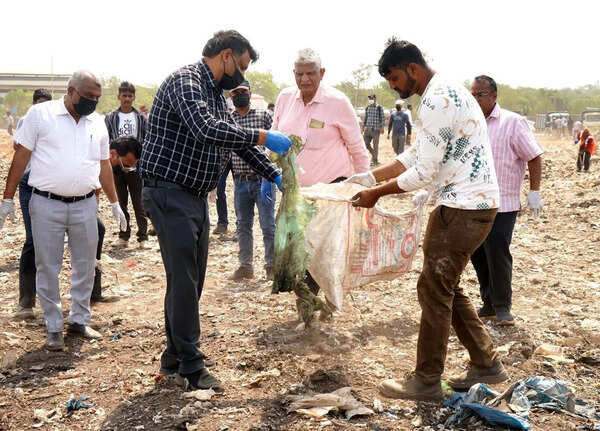 Civic body clears 22 tonnes of waste from Dadumajra dump