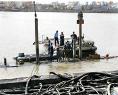 Seventh body recovered from submarine