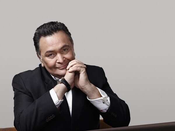 Rishi Kapoor threatens to sue neighbour for defamation