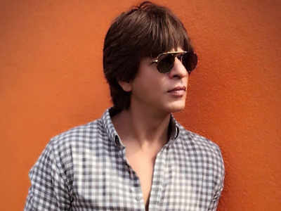 Happy Birthday Shah Rukh Khan: Karan Johar, Mamata Banerjee, Sunil Grover among others wish the Zero actor on his birthday
