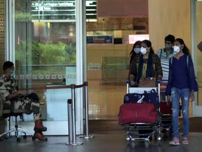 Plight of travellers to obtain refund, obligations of airlines
