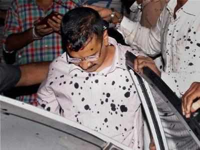 Two youth who threw ink on Kejriwal, nabbed