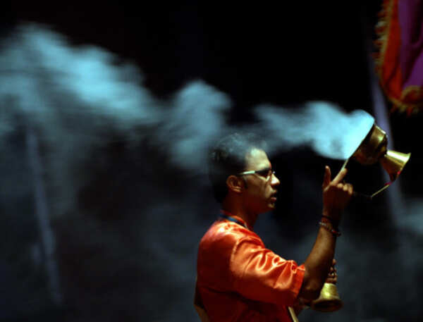 In Varanasi incense is lost in garbage stink