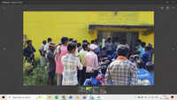 Students lock school & horns with admn over &lsquo;no teachers&rsquo;