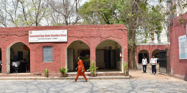 School shrinks for new hospital, revamp plan stuck in files