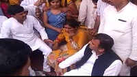 Etah: Akhilesh Yadav meets UP Bar Council president Darvesh Yadav's family 