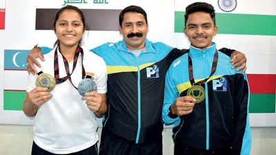 Karnataka: Siblings win gold, dad settles for fourth place at Asian Benchpress powerlifting championship