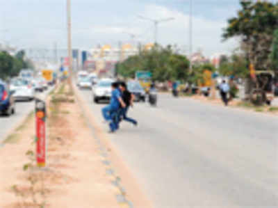 Shocking: How pedestrians risk their lives to cross ORR