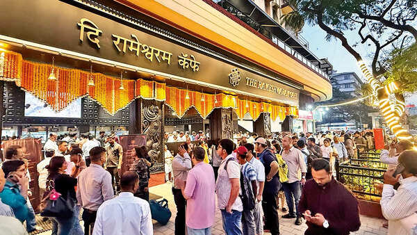Butter, Batter, Boom: The dosa that’s queue-good