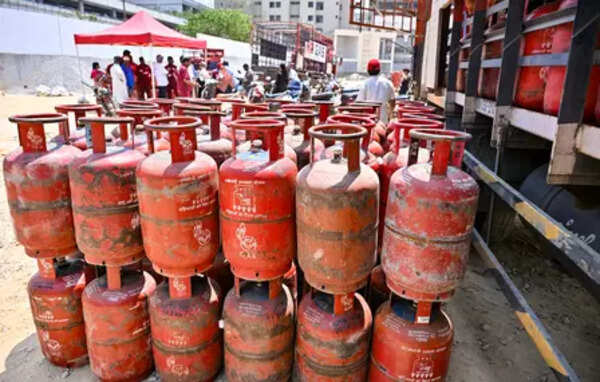 Chhattisgarh cracks down on LPG misuse; 214 raids, over 1,000 cylinders seized
