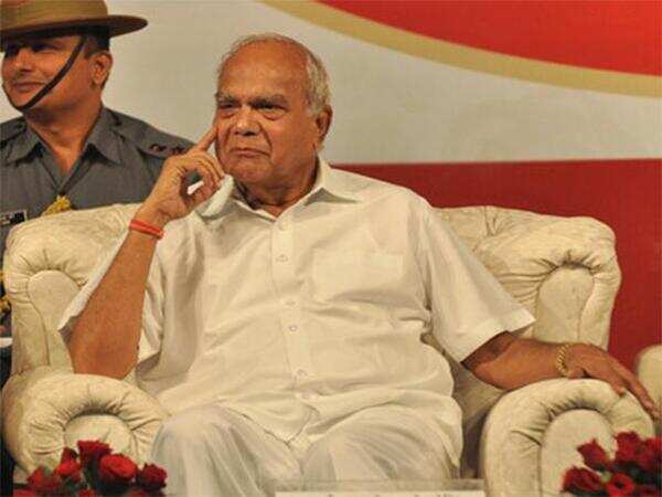 TN Governor Banwarilal Purohit learning Tamil
