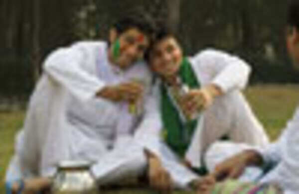 This holi, go smooth with bhang!