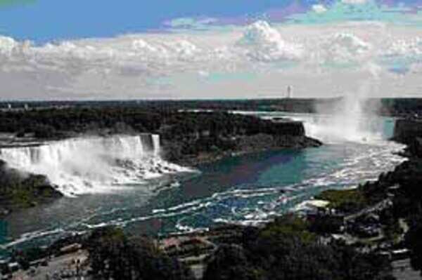 Niagra: The falls of the gods