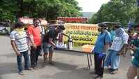 Visakhapatnam: Vizag Volunteers distribute free immunity-boosting tea 