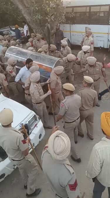 Drama in Mansa as police seize body headed for Jhota protest site