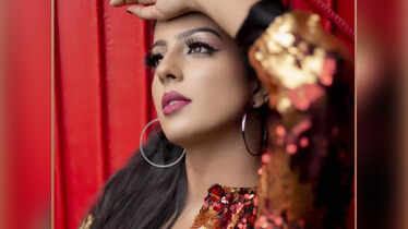 From Chaitra Vasudevan's bold graphic liners to Ashita ...