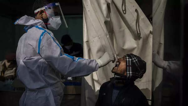 Studies suggest why Omicron is less severe: It spares the lungs