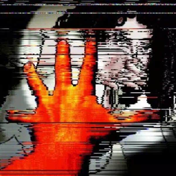 3 held for raping woman inside car in Debra